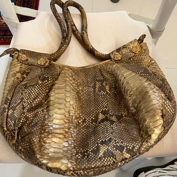 Handbag - Picture 7 of 14